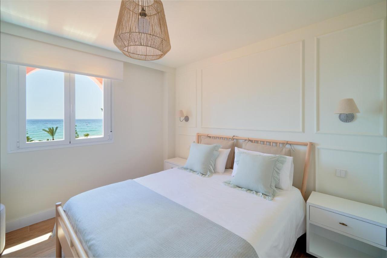 Sea Suite Beachfront Marbella Bagian luar foto